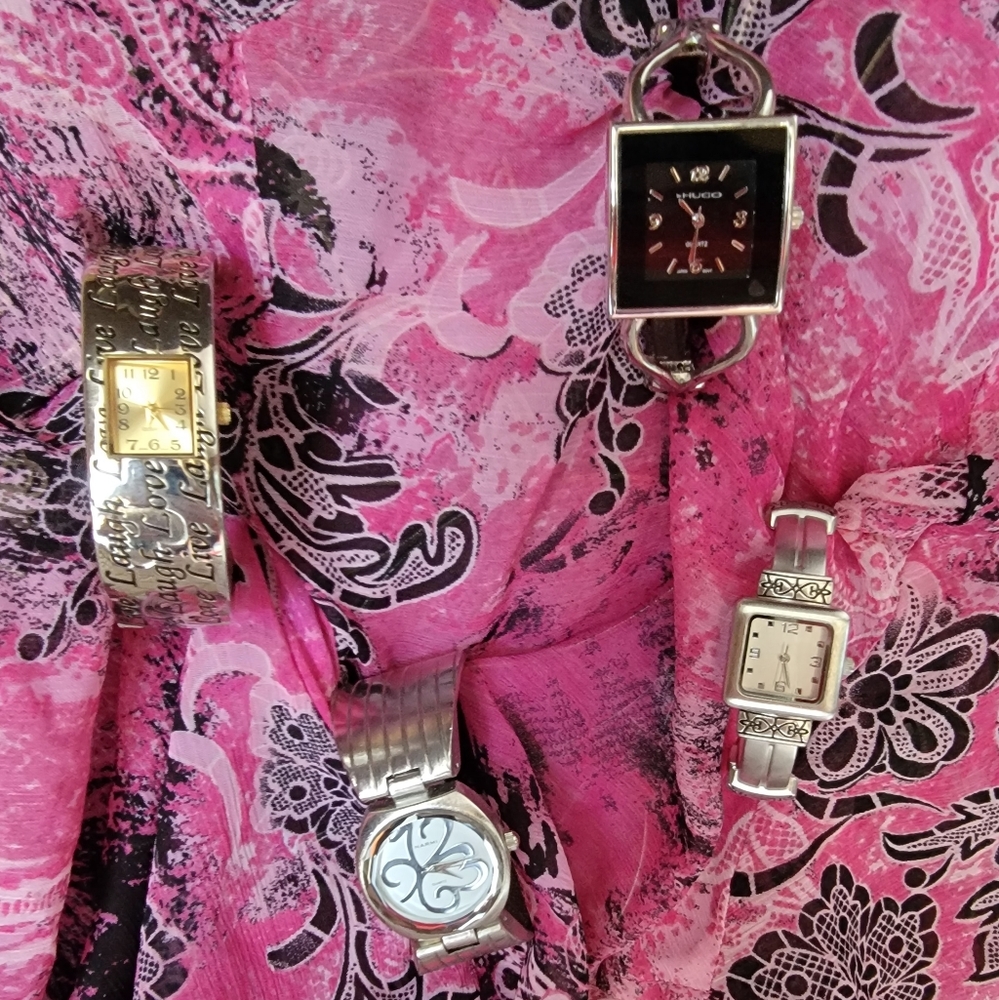 Quartz Silver & Gold Toned Watches